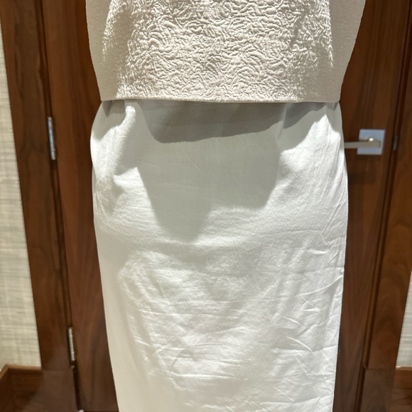Cream Sheath Midi Dress with Crew Neck for Work